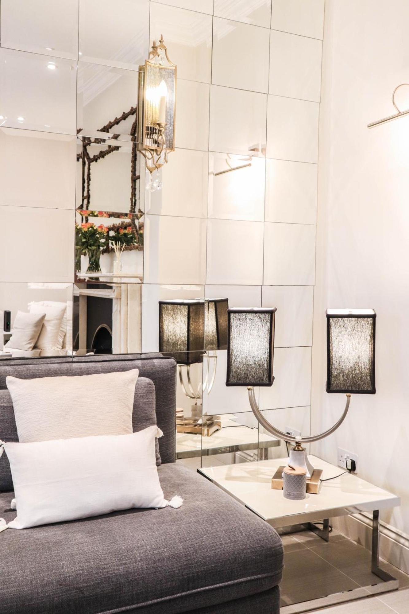 Elegant One-bedroom! Kensington Flat With Patio Apartamento Londres