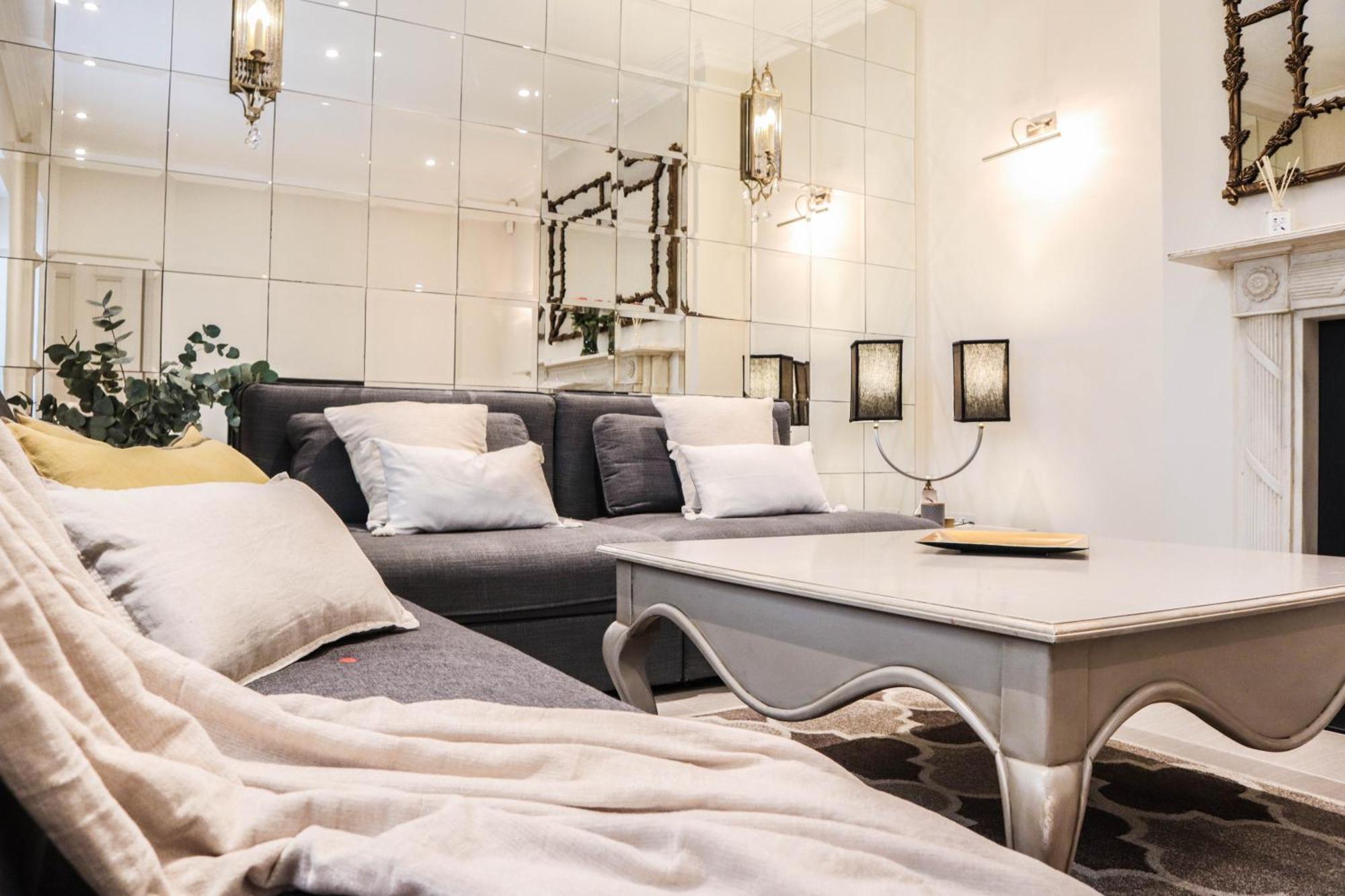 Elegant One-bedroom! Kensington Flat With Patio Londres