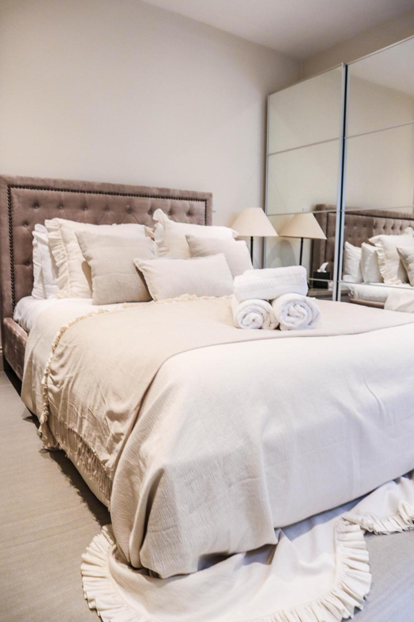 Elegant One-bedroom! Kensington Flat With Patio Apartamento Londres